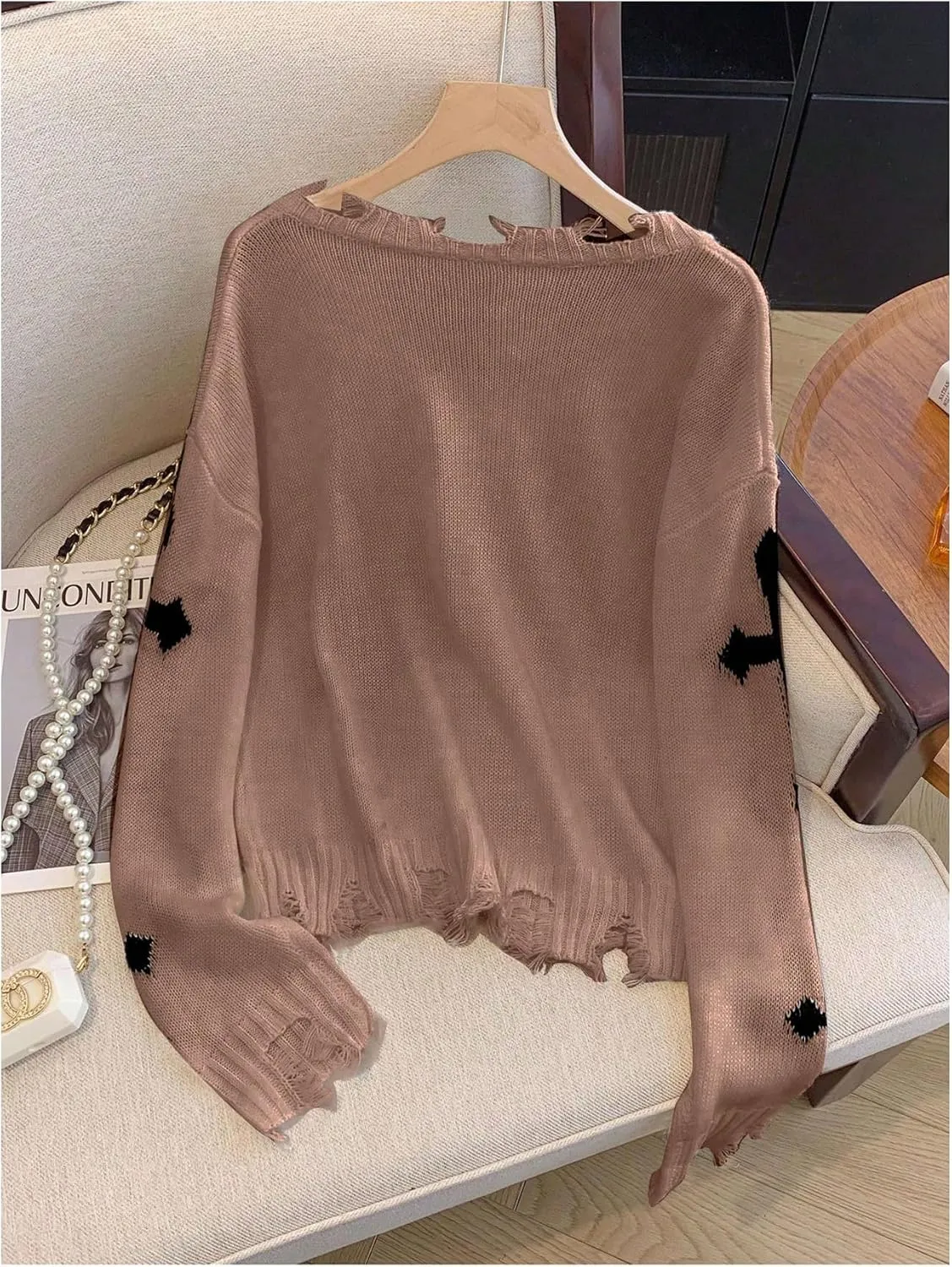 Women's Graphic Sweaters V Neck Long Sleeve Distressed Sweaters Raw Hem Knitted Pullover Top